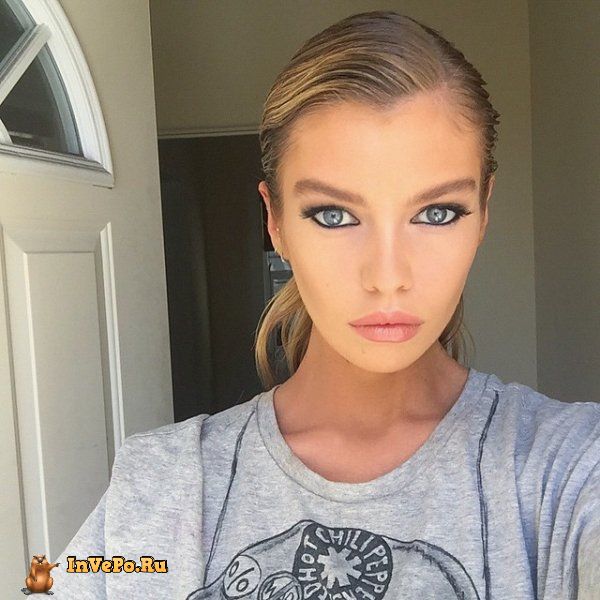 theres-a-reason-stella-maxwell-just-topped-the-maxims-top-100-18-photos-11