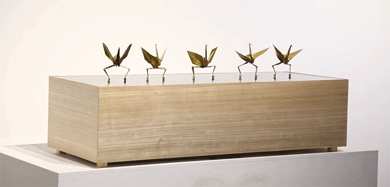 сцену, для оживления бумажных журавликов оригами
