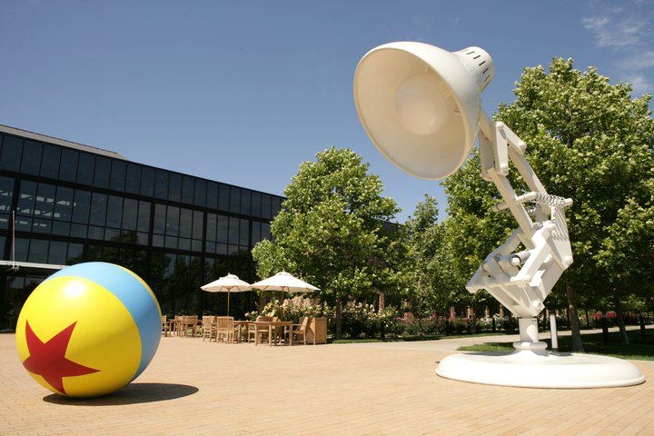 Офис студии анимации Pixar Animation Studios (20 фото)